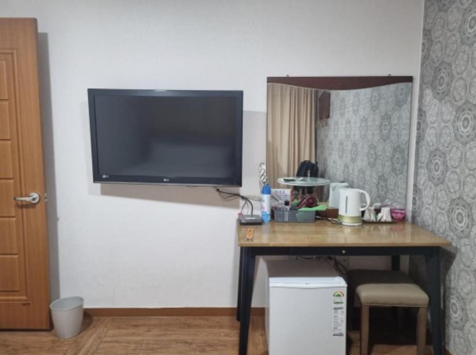 Oreum Motel Csedzsu Kültér fotó